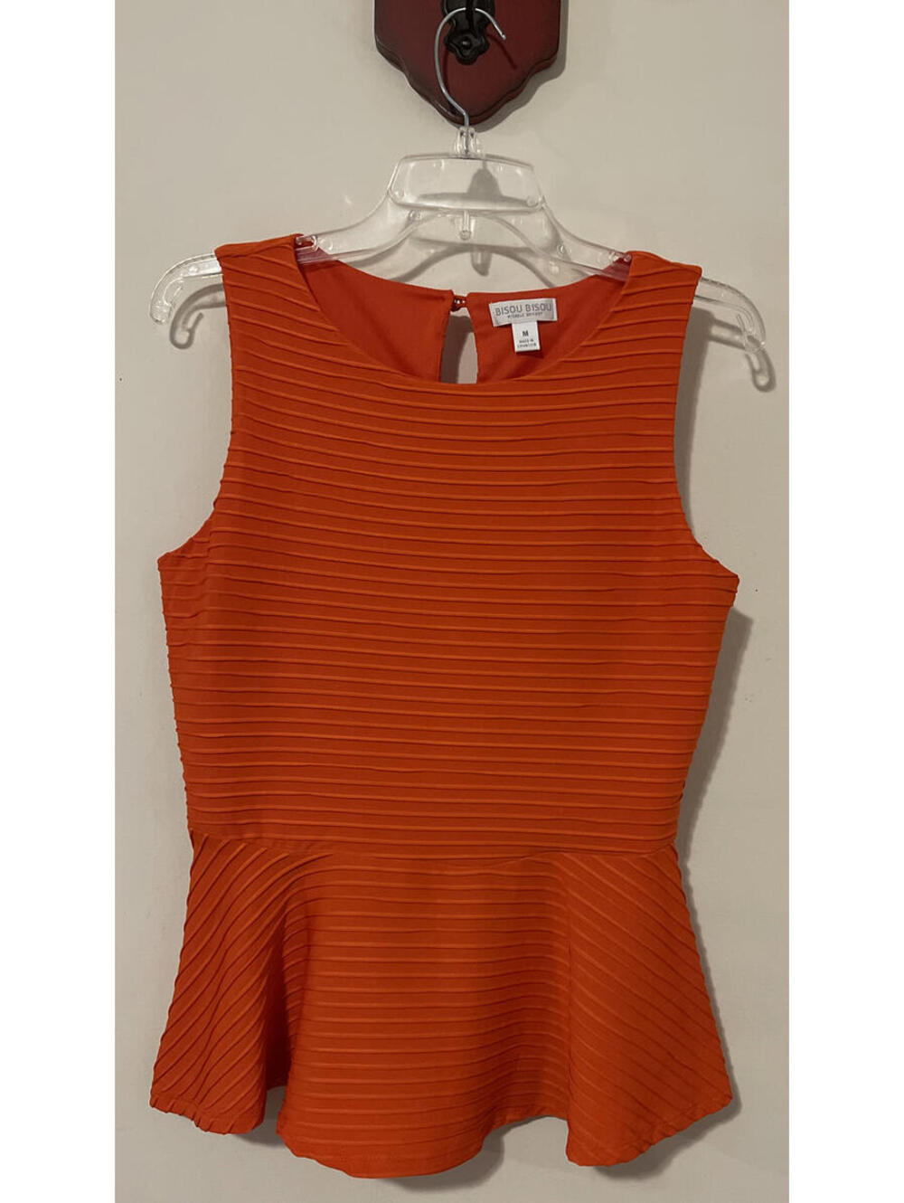 Bisou Bisou Womens Medium Orange Ribbed Sleeveless Stretch Blouse! A3